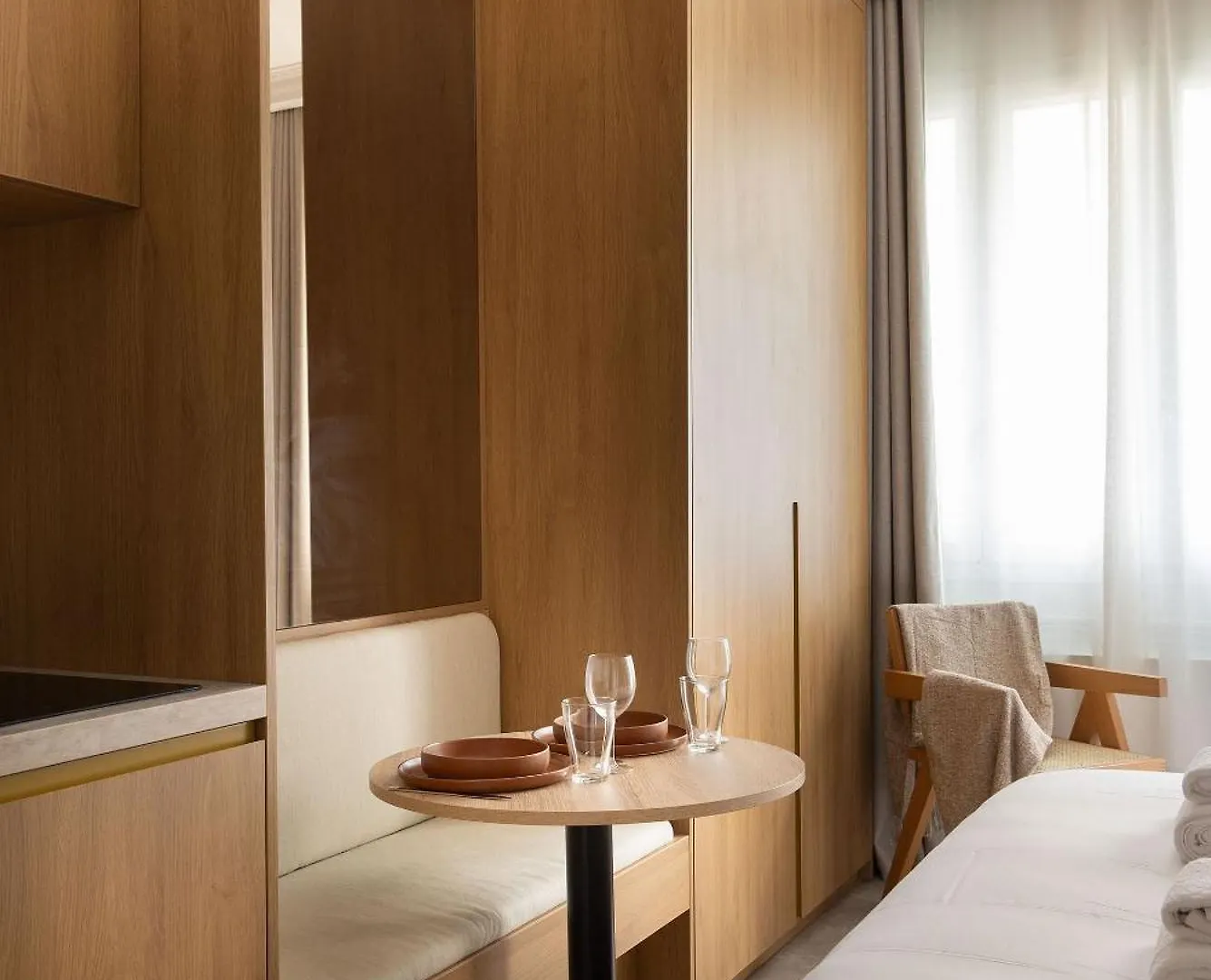 Avec Jacuzzi & Cinema-gare Mont Parnasse Apartamento *